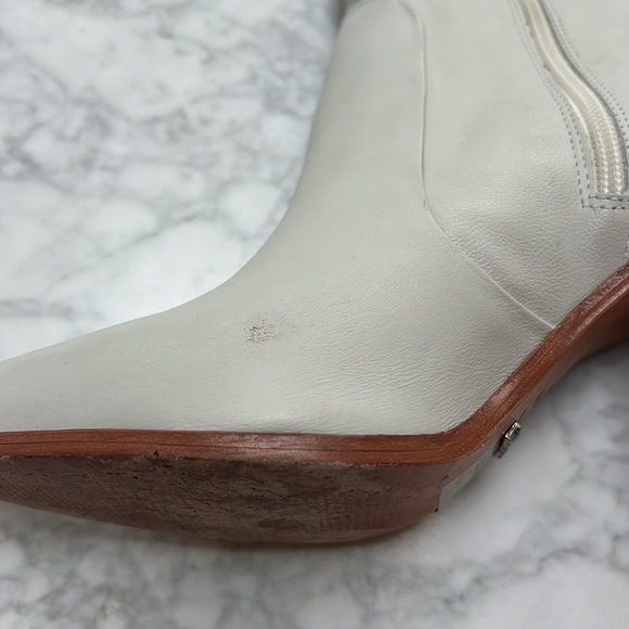 Schutz. Anaflor Pearl Tumbled Leather Boot. 7.5 - Picture 10 of 14